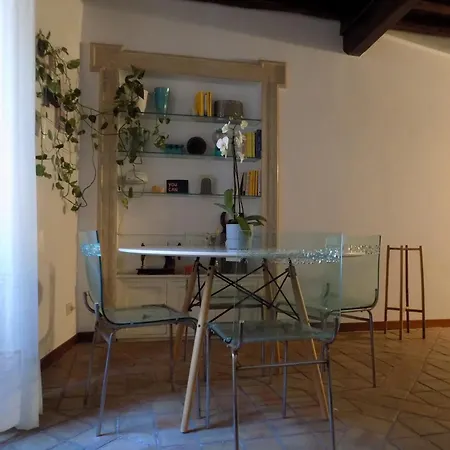 Casa Via Della Luce Apartment *